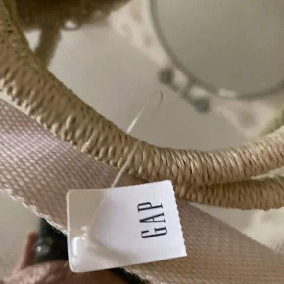 Gap Straw Circle Crossbody Bag - 13x13x4 tan straw, adjustable cross s… - Picture 4 of 8